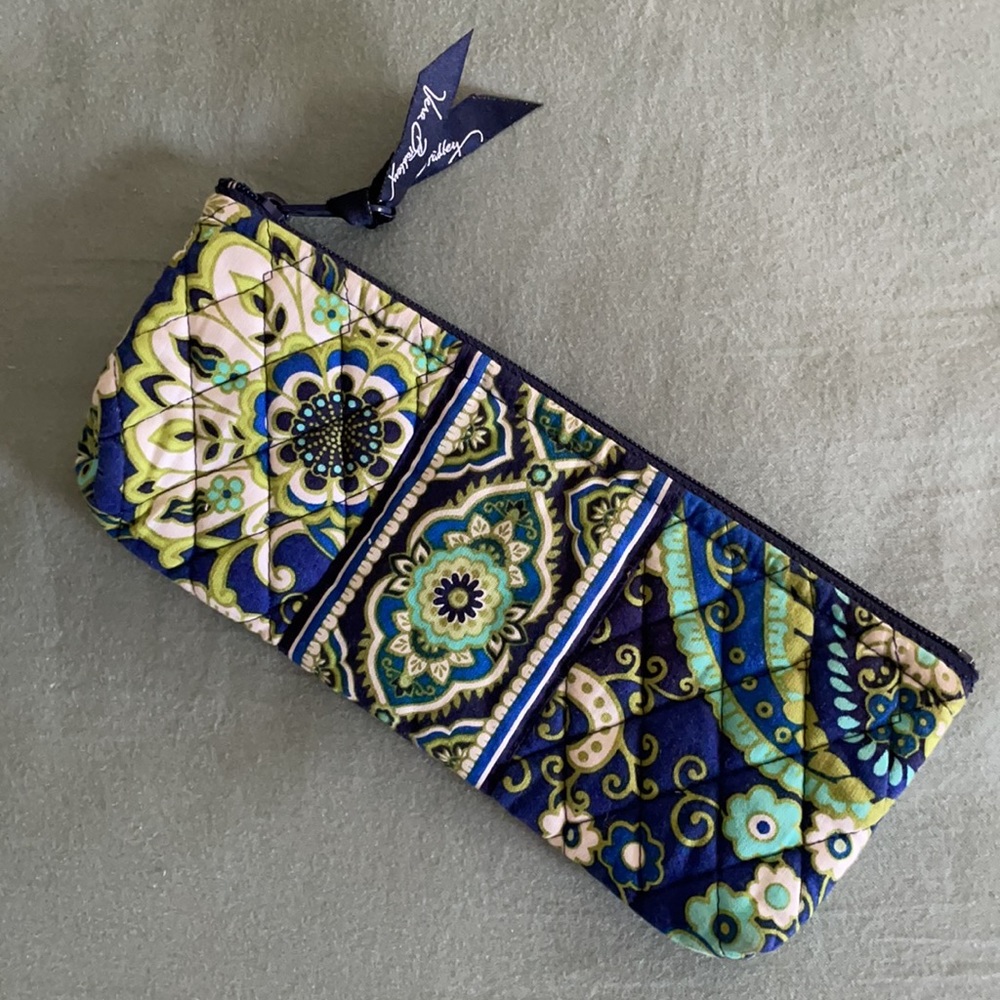 Vera Bradley 3 Piece Set (Tote, Wristlet & Bag) Green & Blue Paisley Quilted - Picture 9 of 12